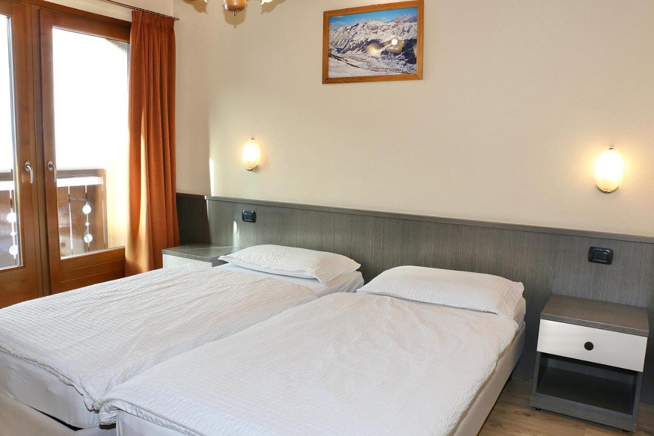 Casa Peri Lägenhet Livigno Exteriör bild