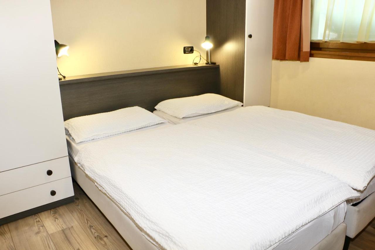 Casa Peri Lägenhet Livigno Exteriör bild