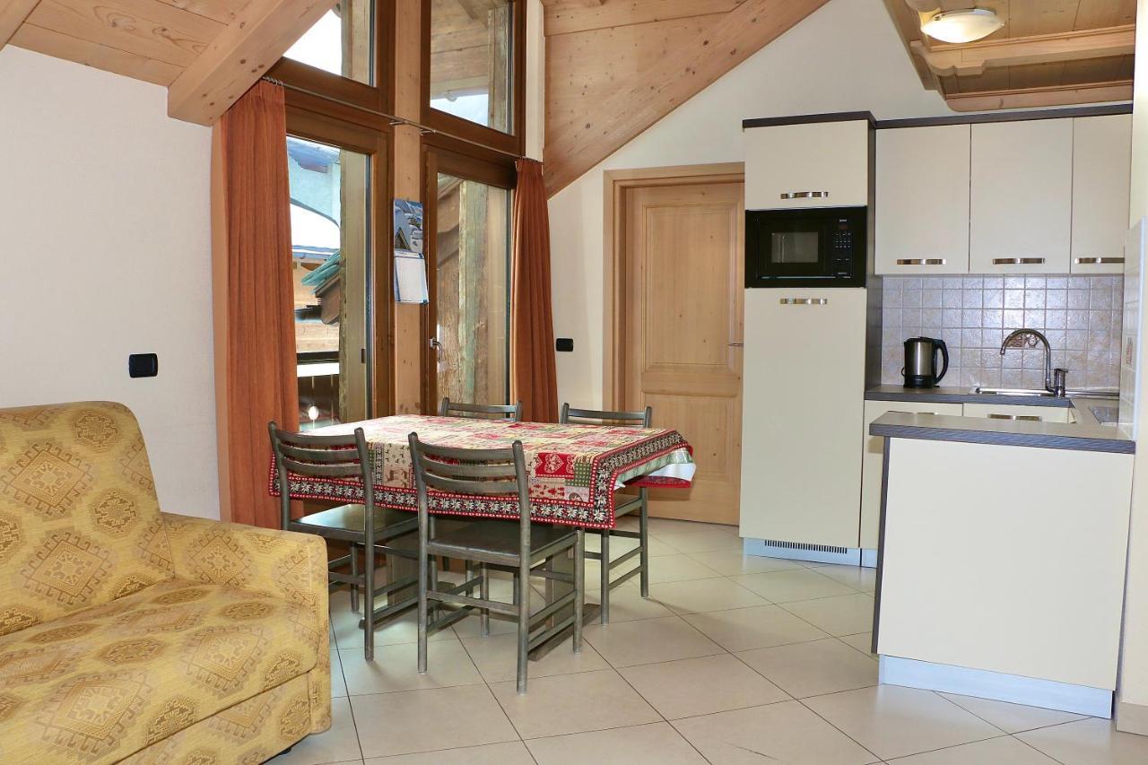 Casa Peri Lägenhet Livigno Exteriör bild