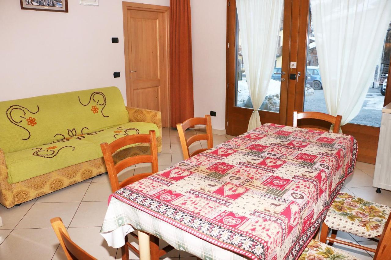 Casa Peri Lägenhet Livigno Exteriör bild