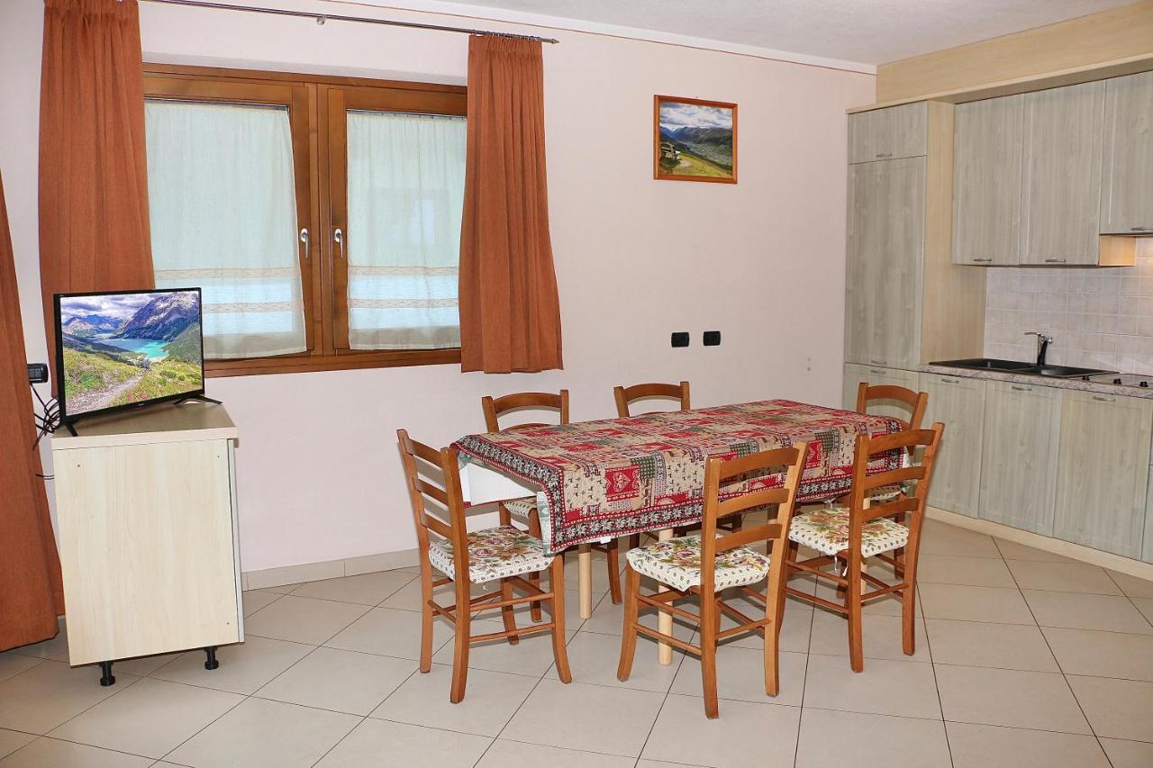 Casa Peri Lägenhet Livigno Exteriör bild